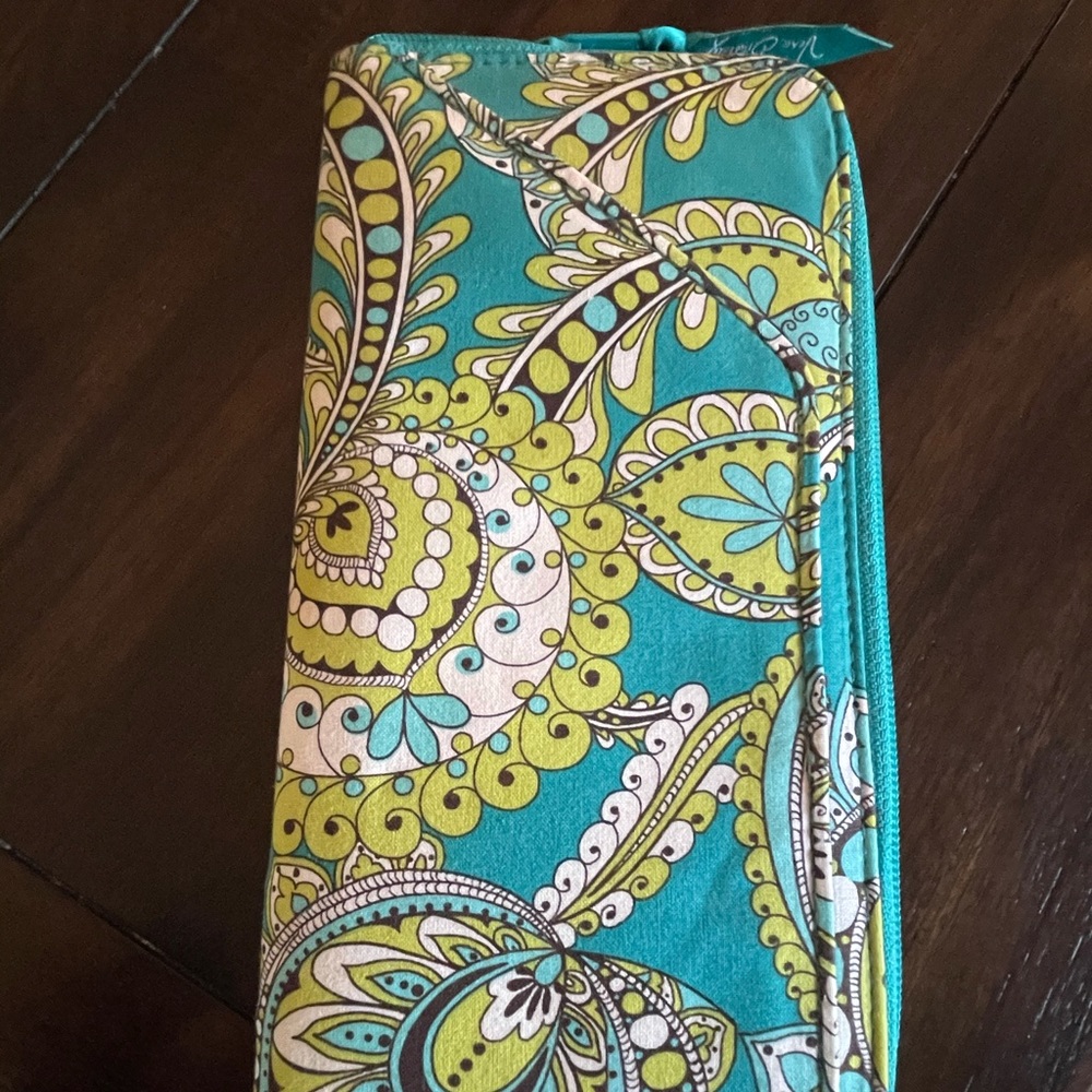 Vera Bradley organizer